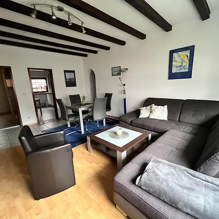 Gaby - Im Weingut Doll Apartmán *