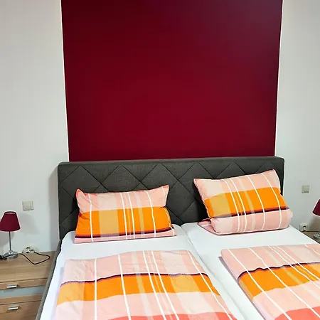 Gaby - Im Weingut Doll * Gleiszellen-Gleishorbach